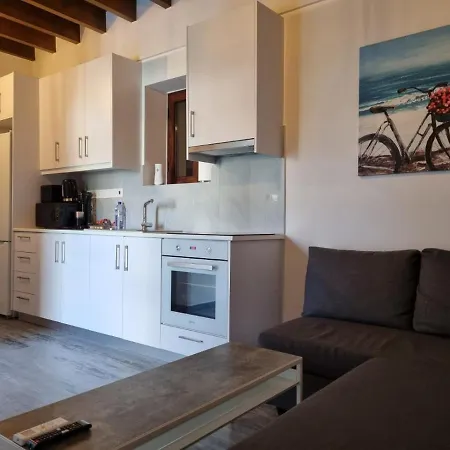 Kamaroporta Luxury Agios Theodoros