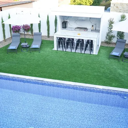 Kamaroporta Luxury Agios Theodoros