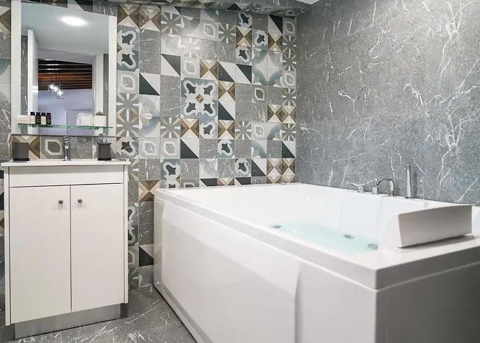 Kamaroporta Luxury *