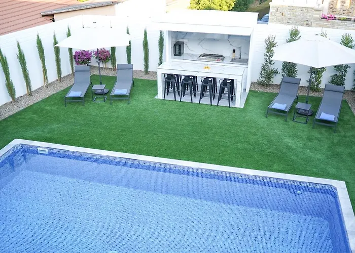 Kamaroporta Luxury Agios Theodoros