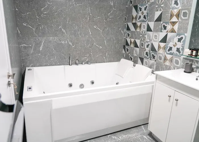 Апарт-отель Kamaroporta Luxury *